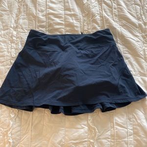 navy lululemon skirt